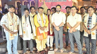 Baikunth Chaturdashi Tulsi leaves offered to Baba Vishwanath worship done once year special worship