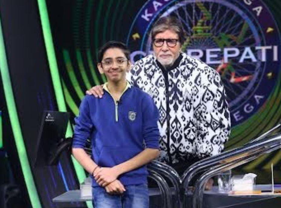 Indore: Parth of Indore won 25 lakhs in KBC, his future was told by looking at the lines on Amitabh's hand.