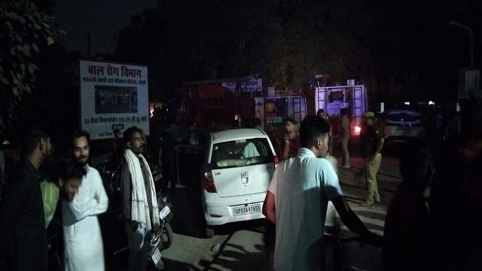 Jhansi Medical Fire Fire Broke Out At Five Places In The Ward Four Oxygen Concentrators