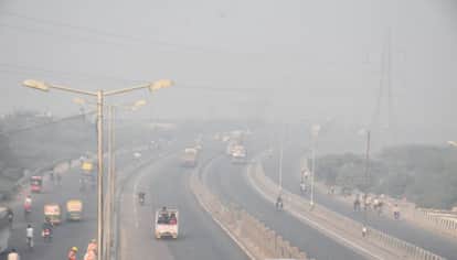 Kanpur Weather AQI crosses 416 in Kidwainagar frost warning issued amidst fog and biting cold visibility zero