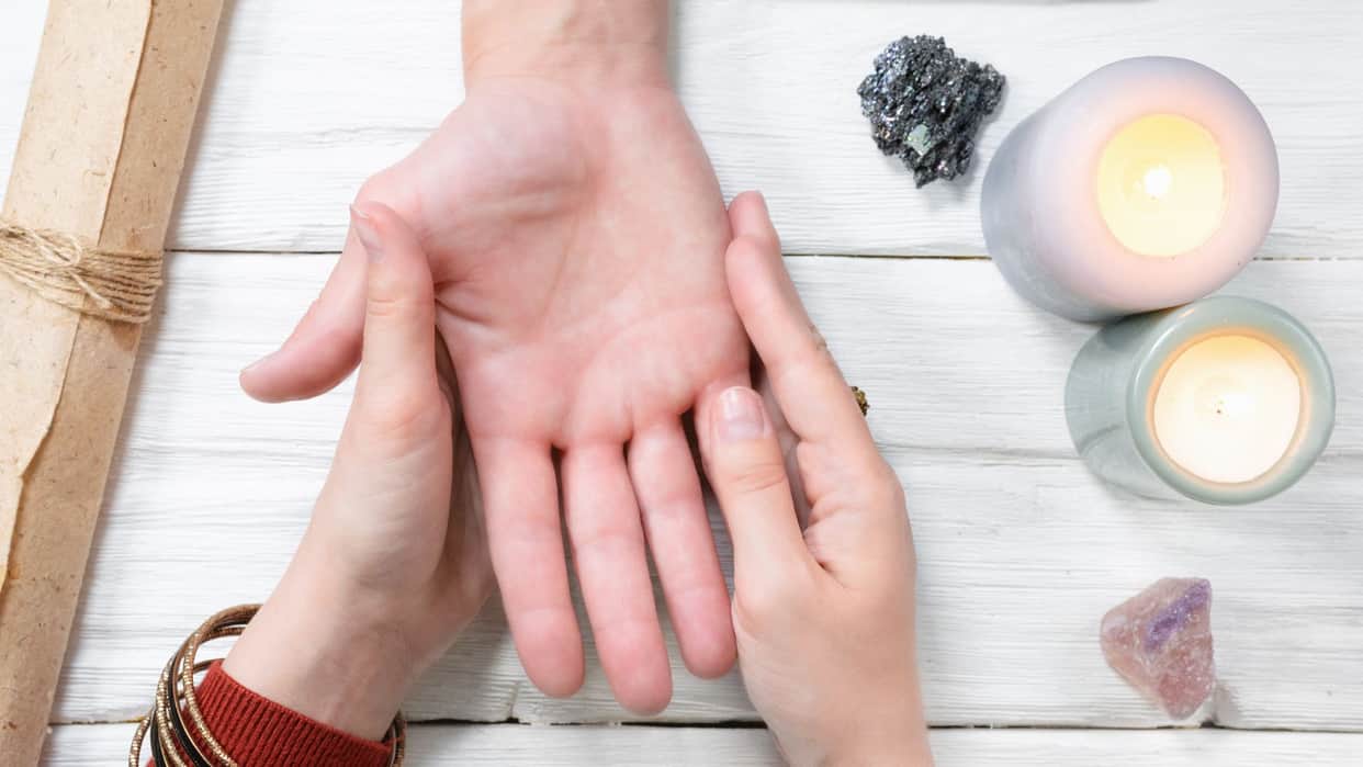 Palmistry Lucky Line name and their impact on life in hindi