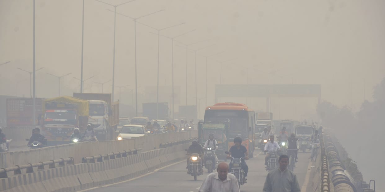 Delhi Pollution GRAP Stage 3 restrictions reimposed BS-3 Petrol, BS-4 Diesel car ban in Delhi Latest News
