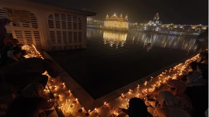 Guru Nanak Jayanti celebration in Golden temple Amritsar photos gallery