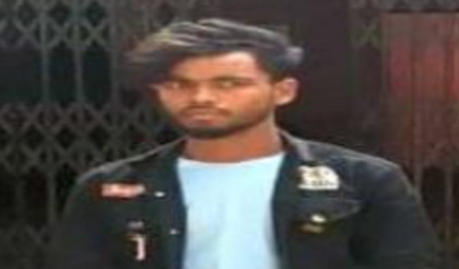 Neeraj, accused of rape, is a savage, no wrinkles are visible on his face, has gone to jail on rape charges.