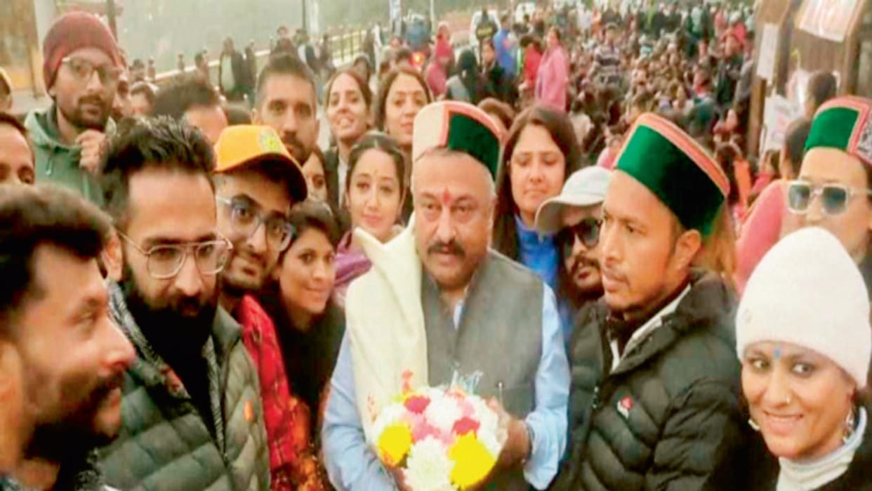 Vocational teachers' strike ends on assurance of Minister Rohit Thakur