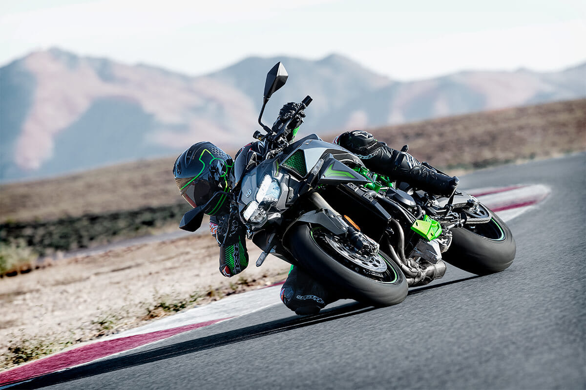 Kawasaki India launches 2025 Z H2 and Z H2 SE Motorcycle Know Price Features Specifications Details