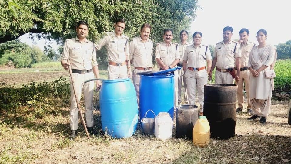 indore news crime city sharab liquor illegal maharashtra elections