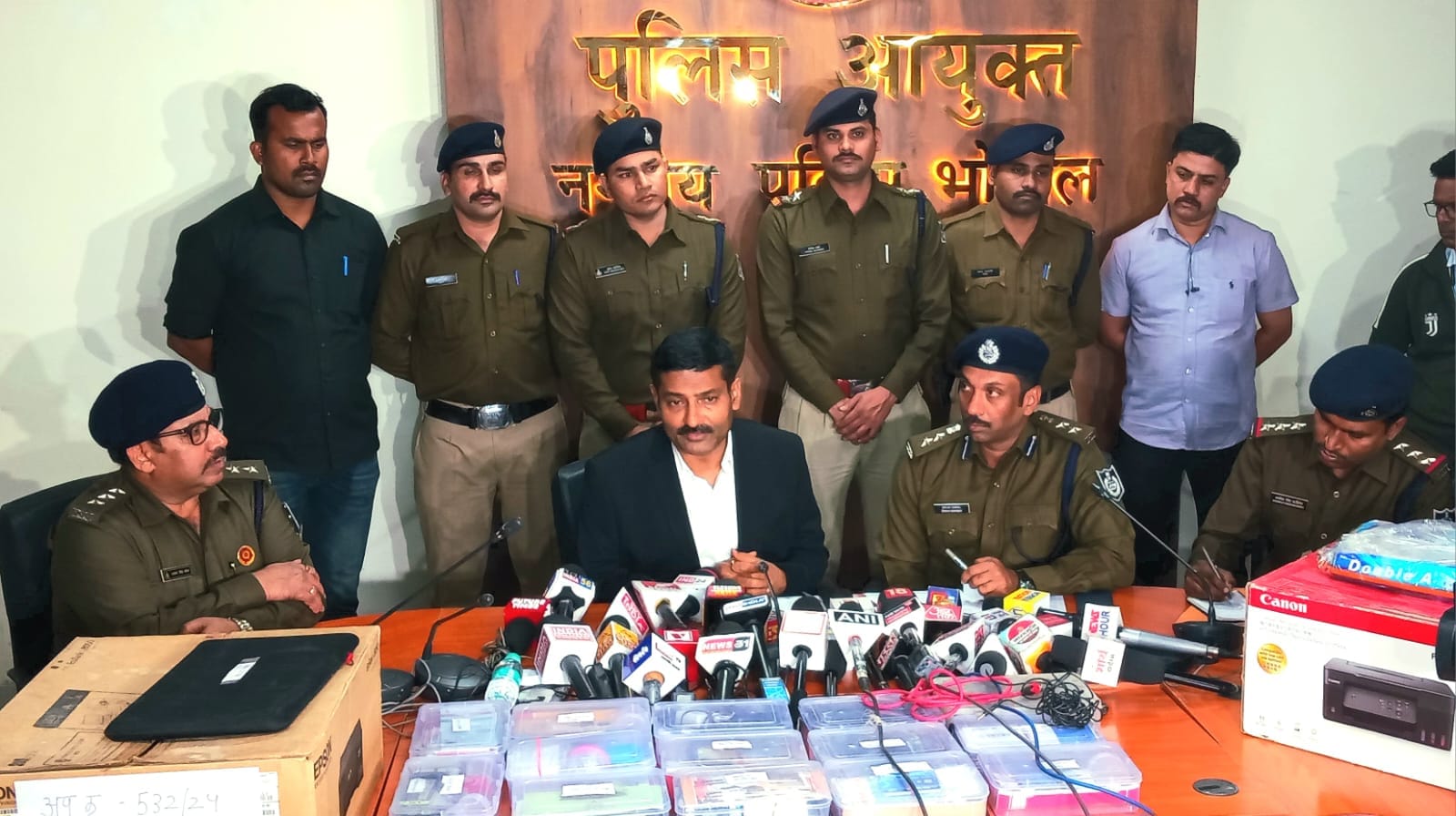 Cyber Crime: Bihar gang selling bank accounts to cyber fraudsters caught, sold 1800 bank accounts