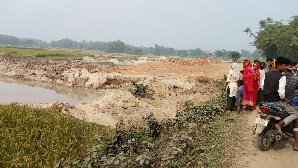 Bihar News : Child died due to drowning in a pit in Kishanganj. Bihar Police