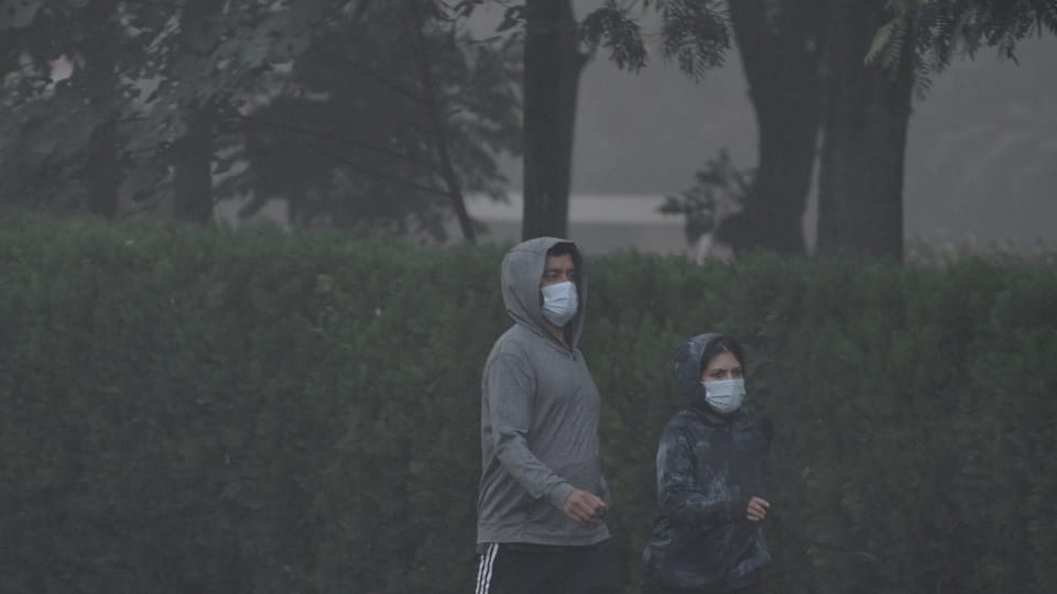 Wind blew at a speed of 9.3 km, slight relief from pollution