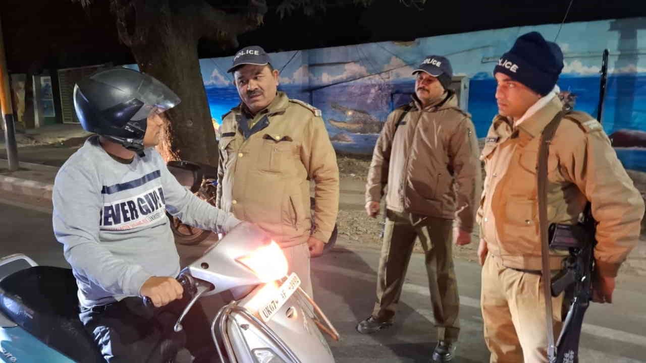 After Dehradun car accident difference was seen on the roads police also appeared alert in all areas