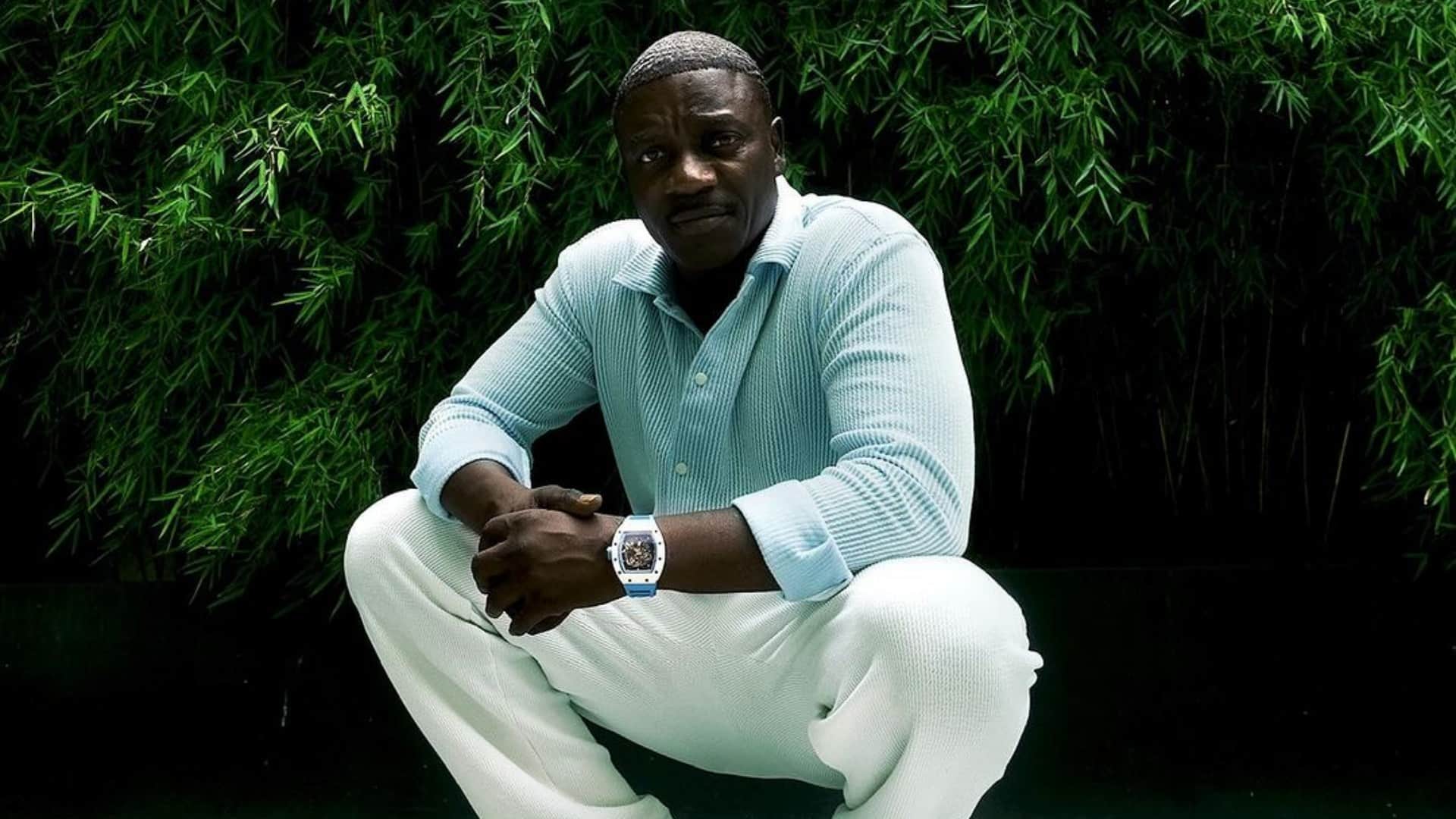 Akon wonderful performance on Chammak Challo in Shillong Cherry Blossom Festival fans mesmerized