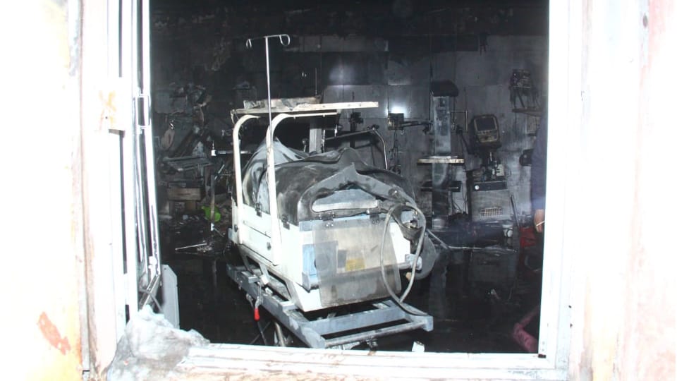 Jhansi Medical College Fire woman could not find her child After fire another newborn life saved