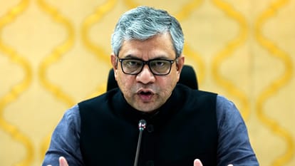 केंद्रीय सूचना एवं प्रसारण मंत्री अश्विनी वैष्णव