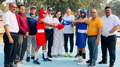 Sports Banaras Young Club decorated five national players hockey defeated Varanasi Club three goals