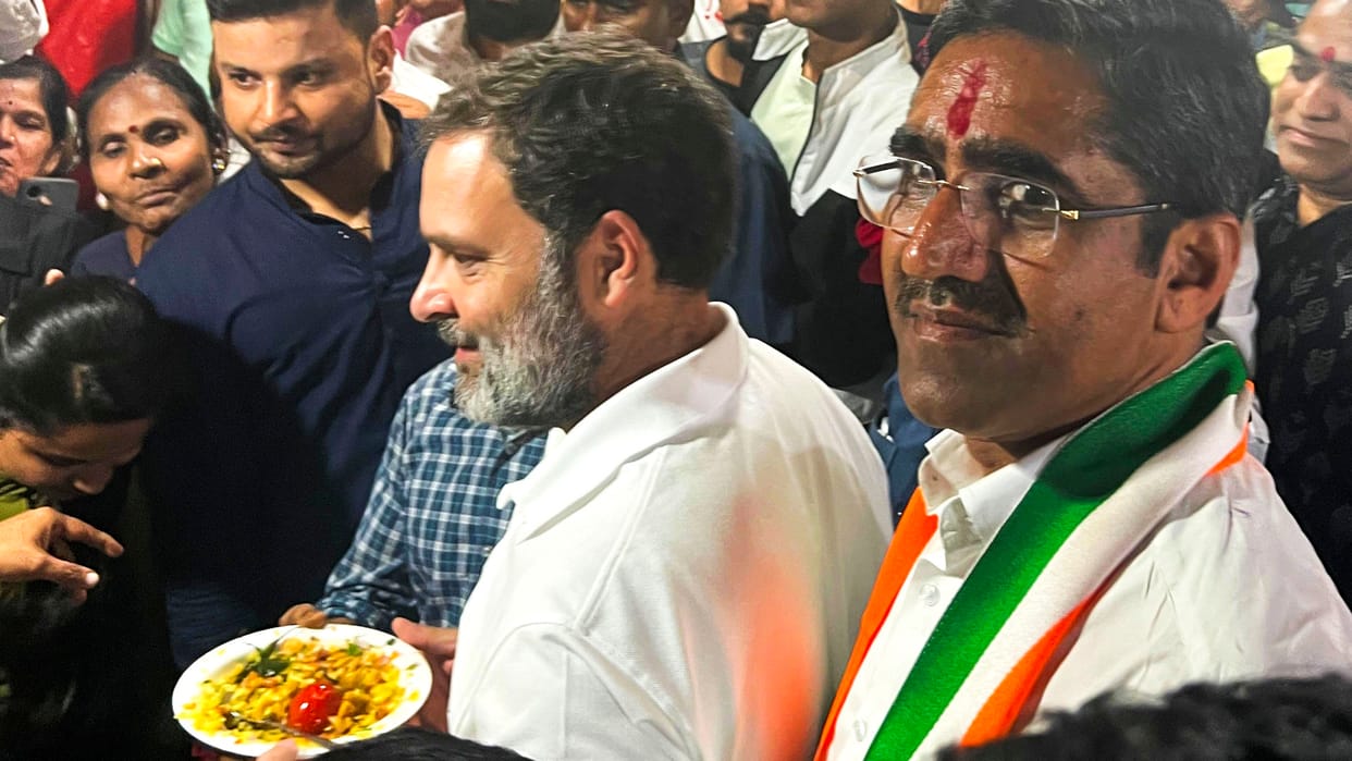 Congress leader Rahul Gandhi relished Nagpur's famous tarri poha during Maharashtra campaigning