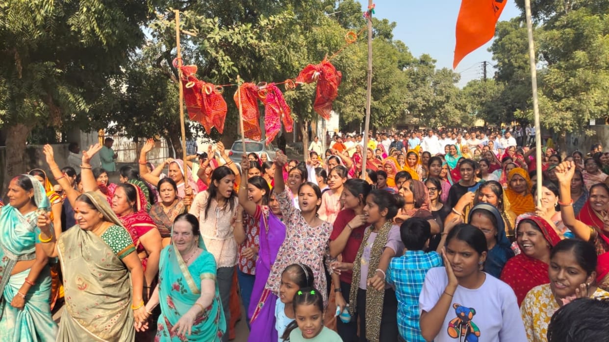 Shahpura: Women took out protest march from main market of town, Sangharsh Samiti called for Shahpura bandh