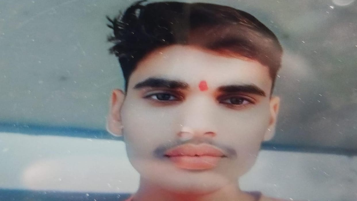 student dies after being hit by over speed car two injured in bareilly
