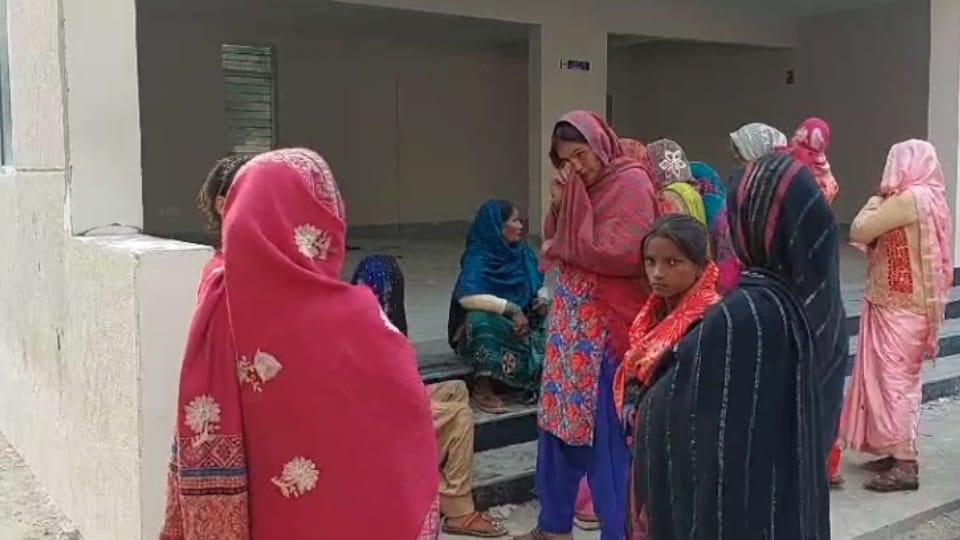 Bijnor Mother-Daughter Suicide: both commit suicide after seeing sons WhatsApp status