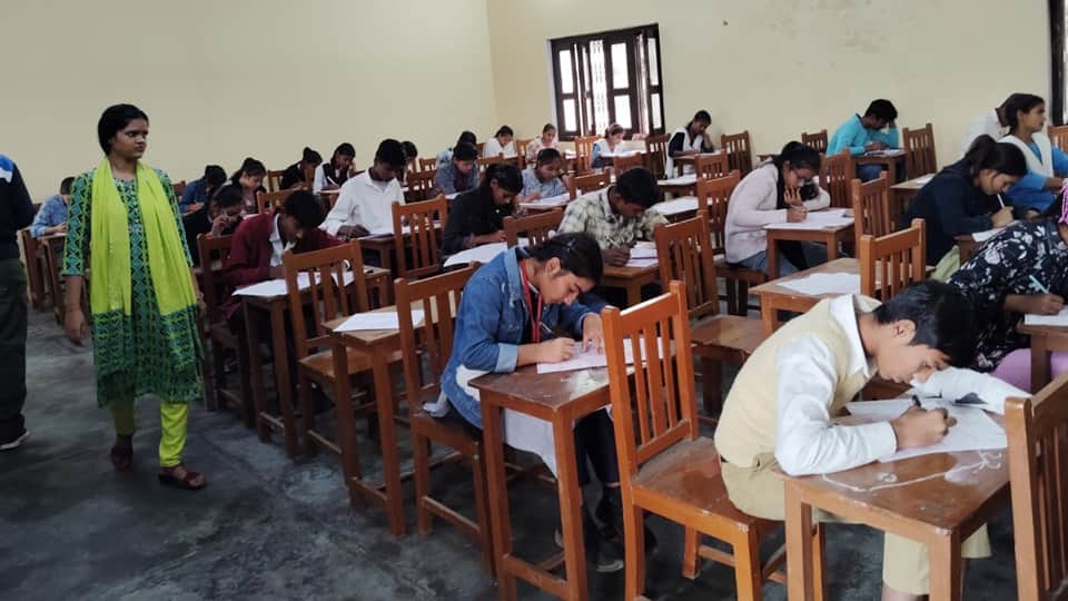 UP: Students will be able to apply for scholarships in the state starting Tuesday, the process will continue u