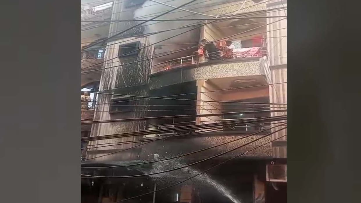 Kanpur: Fire broke out in a restaurant due to cylinder leakage