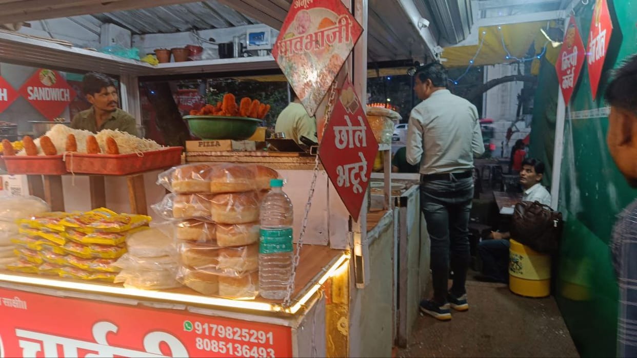 indore news street food hostel college canteen