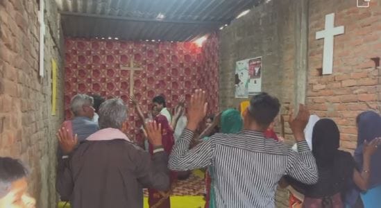 Religious conversion in jaunpur eight people including four women arrested accused trapping name of miracle