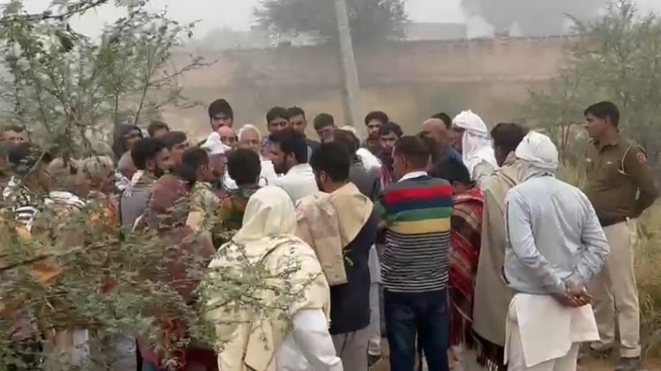 Woman body found in stadium in Narnaund hand chopped off