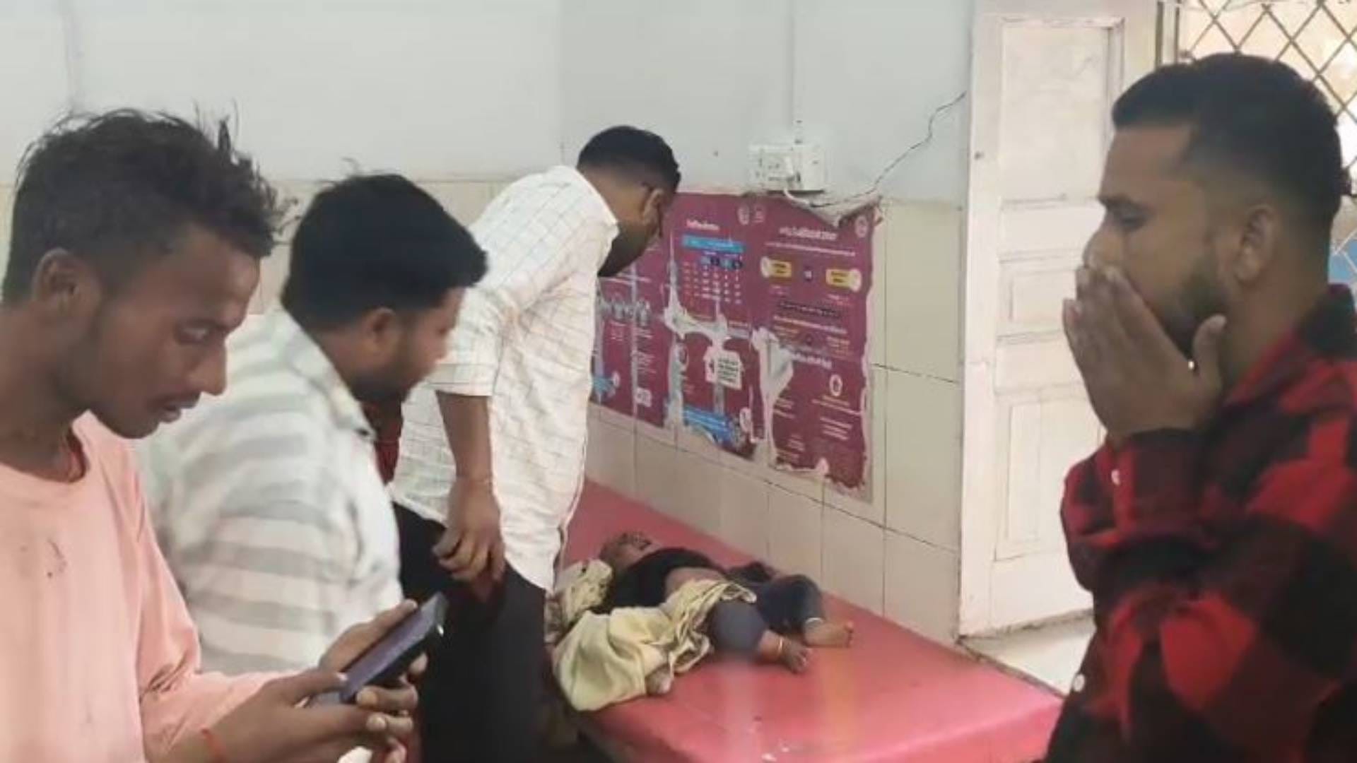 Chhatarpur Gas Cylinder Blast Gas cylinder exploded on patties cart Many people were injured