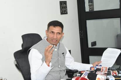 mp-politics-congress-questions-land-acquisition-linked-to-cm-mohan-yadav-family