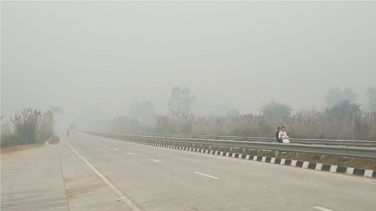 Haryana: दमघोंटू होने लगी हवा, छा रहा स्मॉग; सोनीपत में सुबह के समय सांस लेने में लोगों को होती है परेशानी