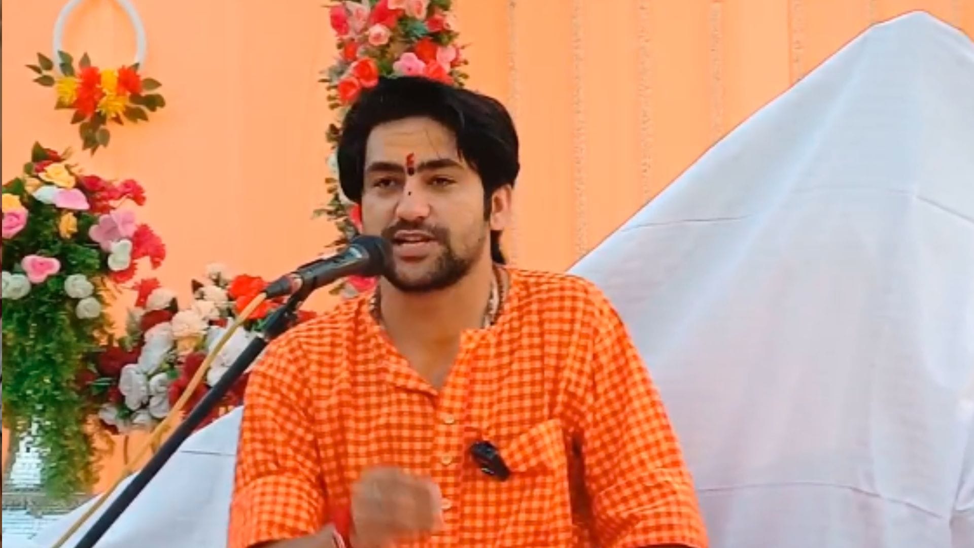 Baba Bageshwar Statement On Not Getting Permission For Katha in West Bengal Details in Hindi
