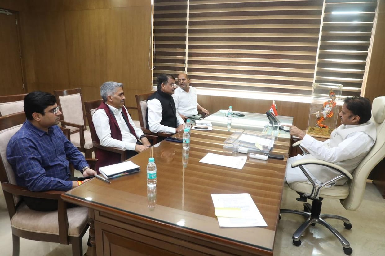 Bhopal: Deputy CM got angry over the delay in filling the vacant posts in the health department, held a meetin
