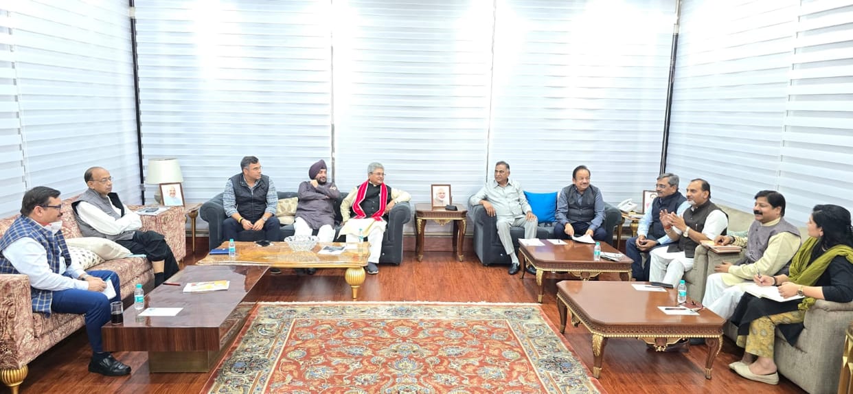 BJP Vs AAP: Meeting of top BJP leaders to formulate strategy against arvind Kejriwal