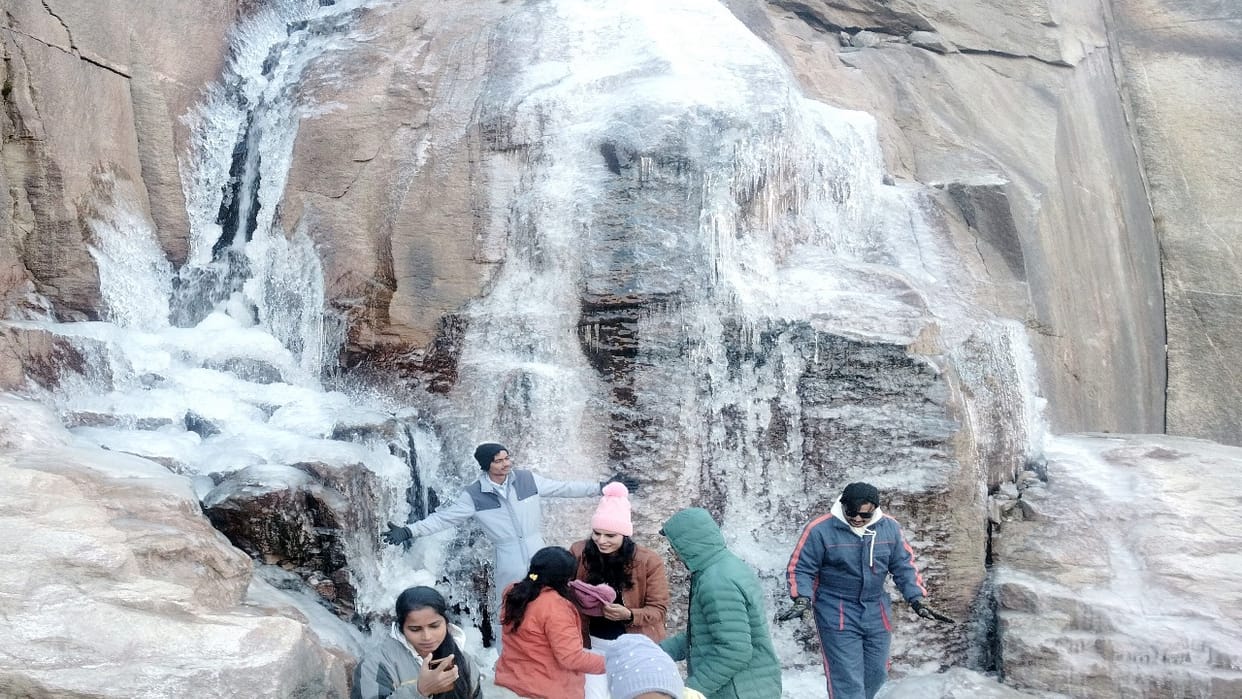 Himachal Weather forecast of rain and snowfall in high altitude areas for three days, minimum temperature  rea