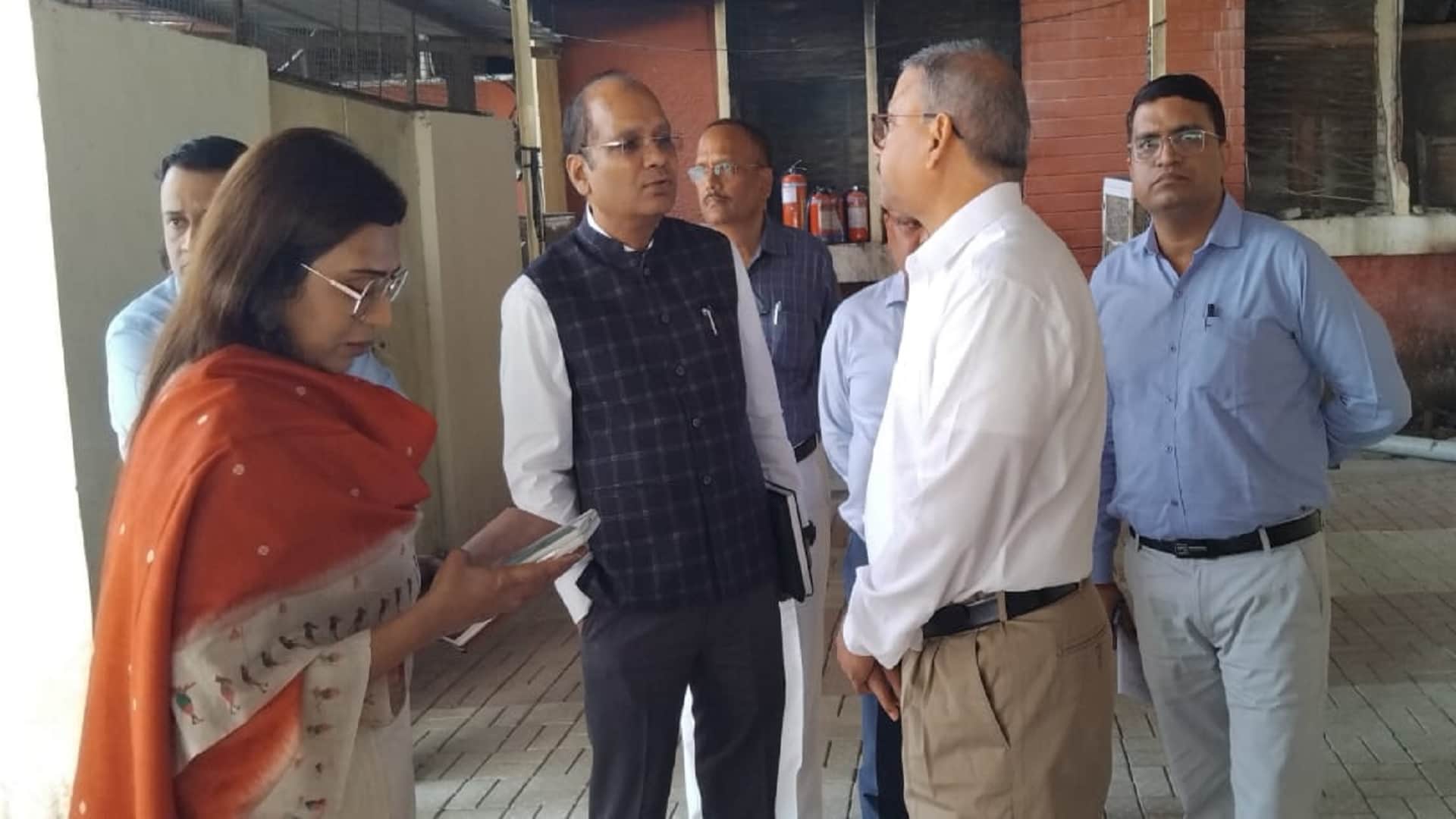 jhansi medical college fire case Why were there 49 children on 18 beds responsible people could not answer