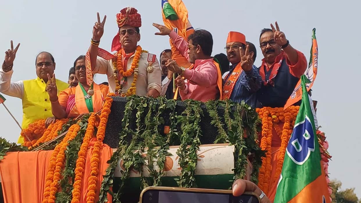 Ravi Kishan said Every voter of Sisamau will take revenge for Ayodhya, we will win