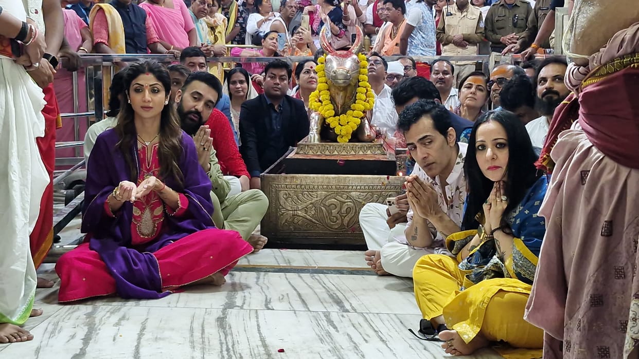 Shilpa Shetty Visited Mahakal Temple Ujjain With Husband Raj Kundra News in Hindi