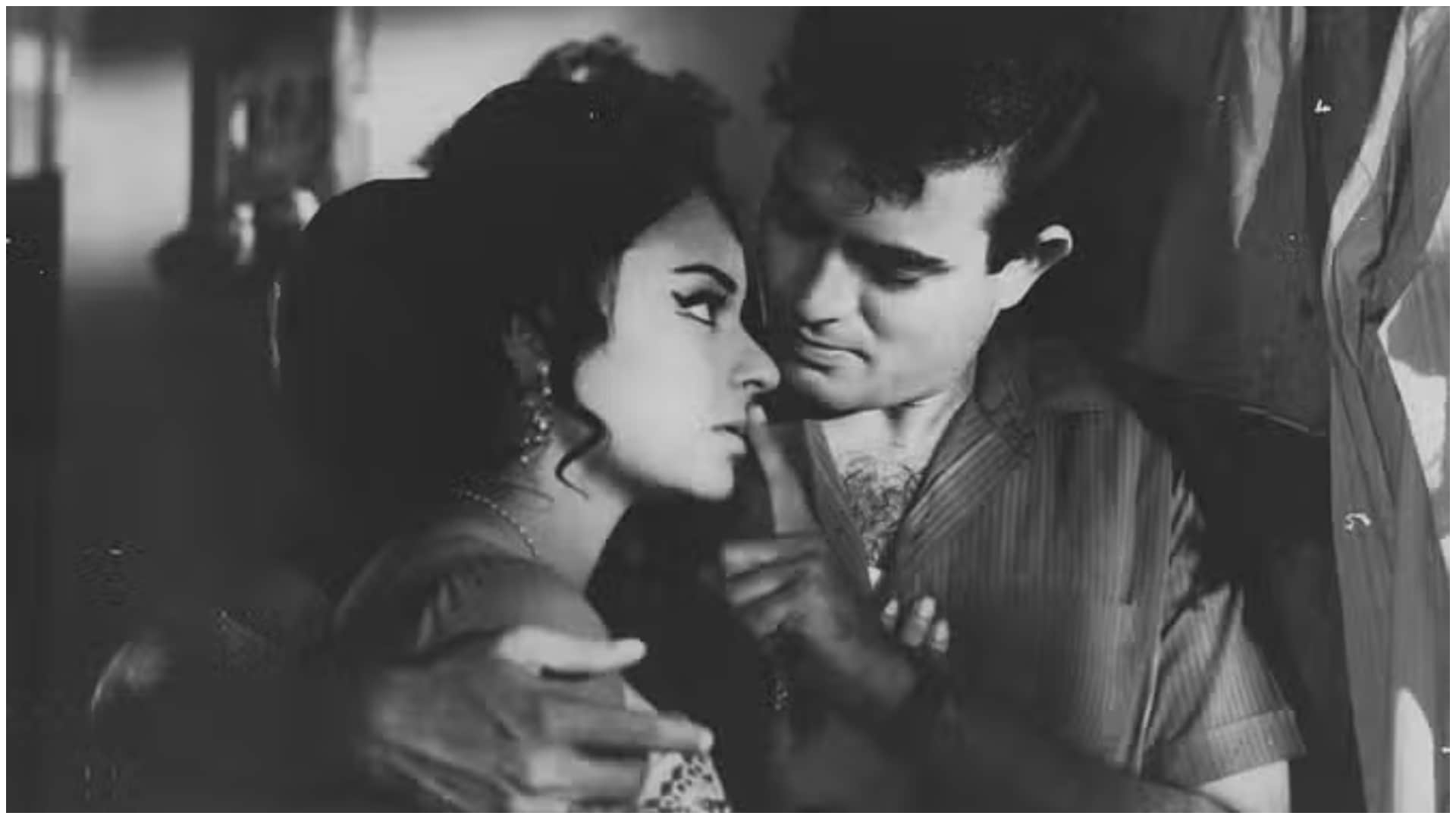 Popular 70s actress Rehana Sultan Birthday know about her life story and how she got famous by bold character