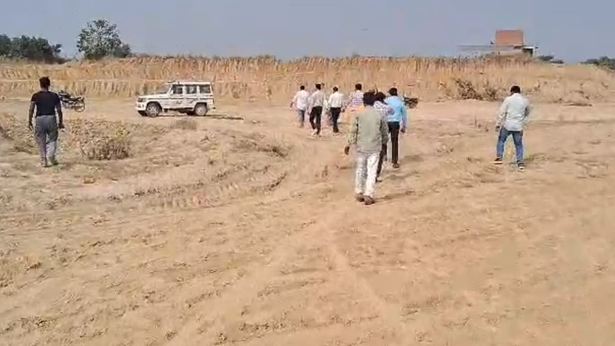 Sitapur: Special team did inspection on illigal mining place.