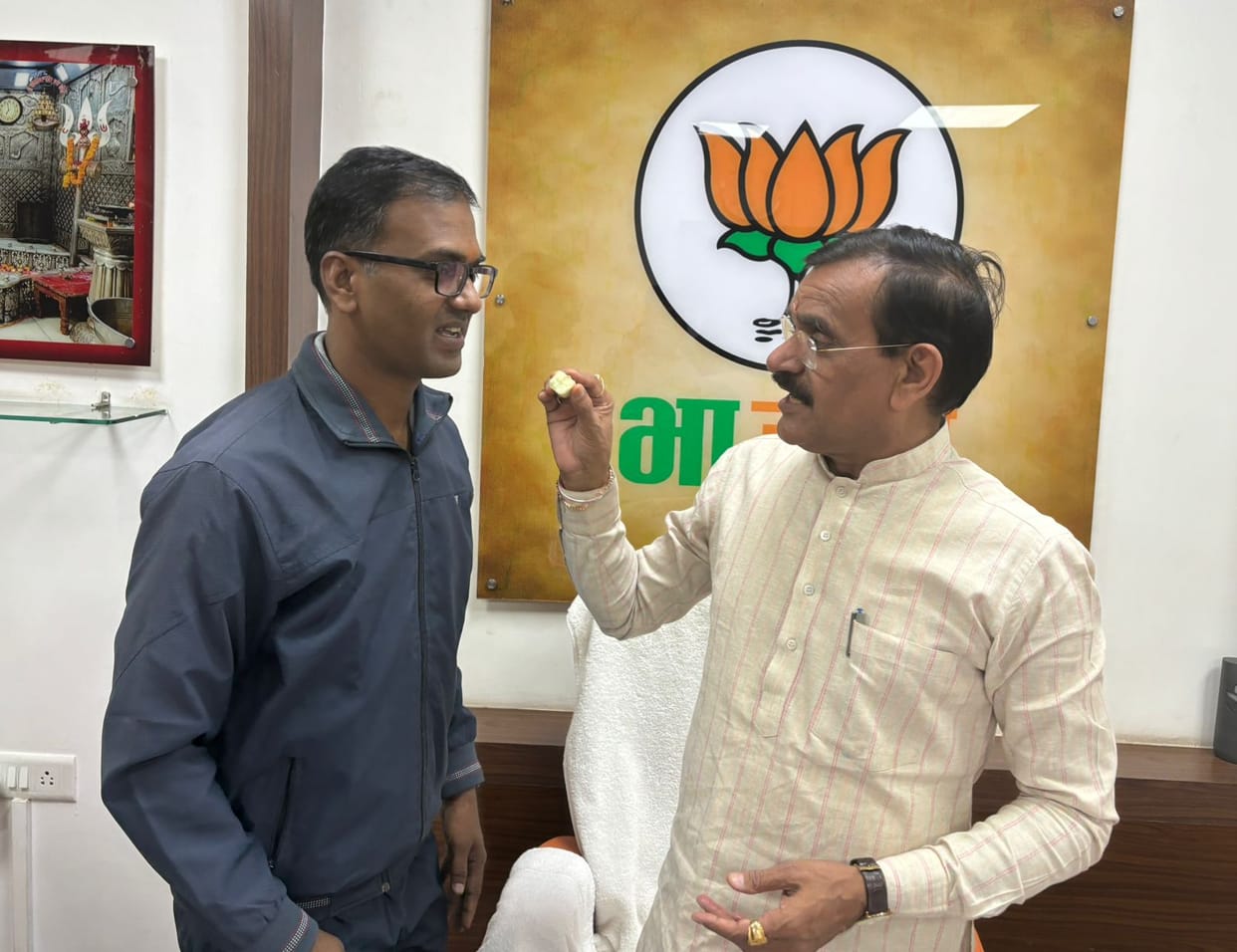 MP News: BJP's digital experiment in Madhya Pradesh, appointment of WhatsApp group in-charge for the first tim