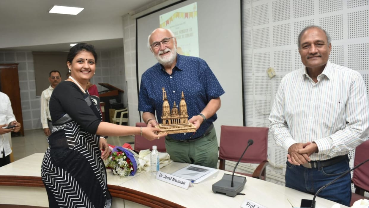 study German language in BHU will get job in Germany