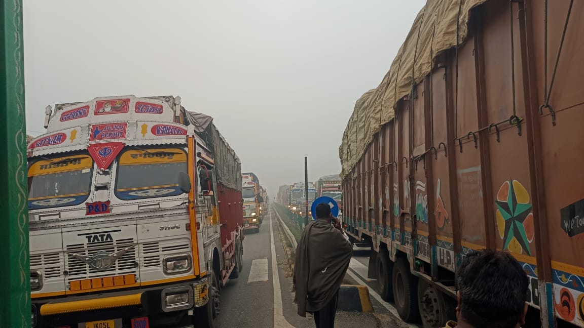 West UP News Live: Many vehicles collided due to fog on Meerut-Karnal Highway in Sarurpur, read special news