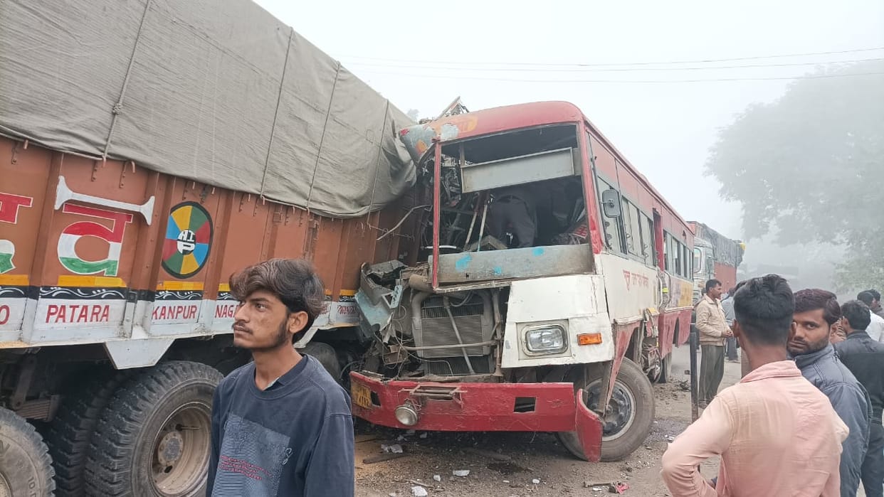 Kanpur Accident Head-on collision between truck and bus on highway driver died and several seriously injured