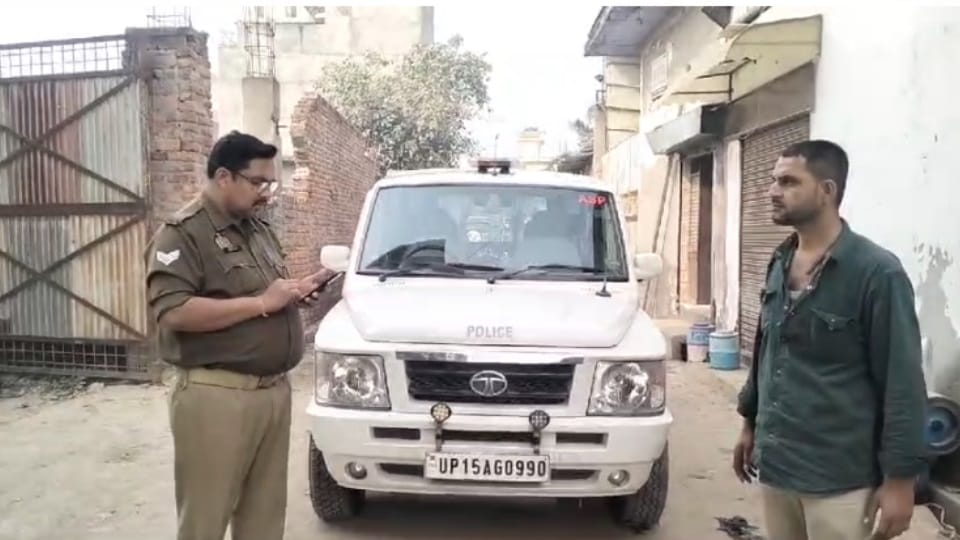 Meerut: Half-burnt body found outside a house under construction, police trying to identify it