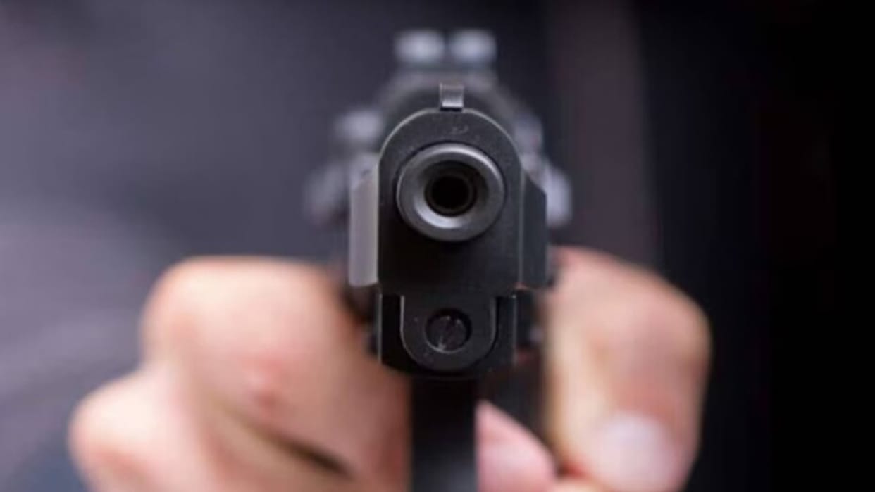 A young man was shot with a pistol in Ballabhgarh, Faridabad