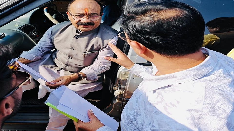 पंचायतों में आरक्षण की मांग