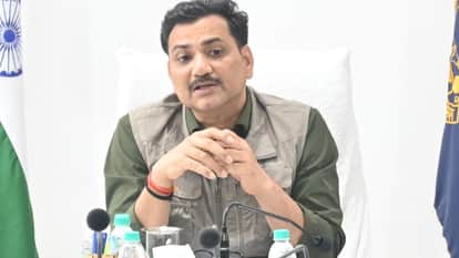 Traffic monitoring committees will be formed at 20 major intersections in varanasi