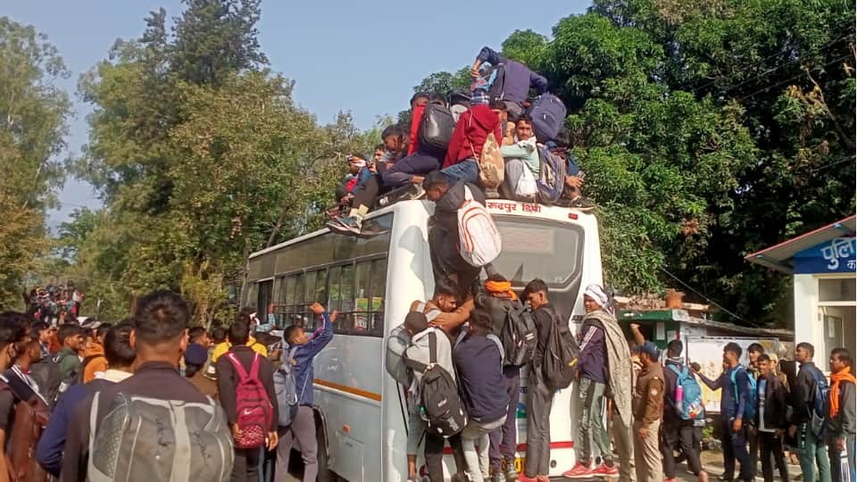 Pithoragarh Youth broke gate and entered Army Recruitment site in  stampede ensued two youths injured