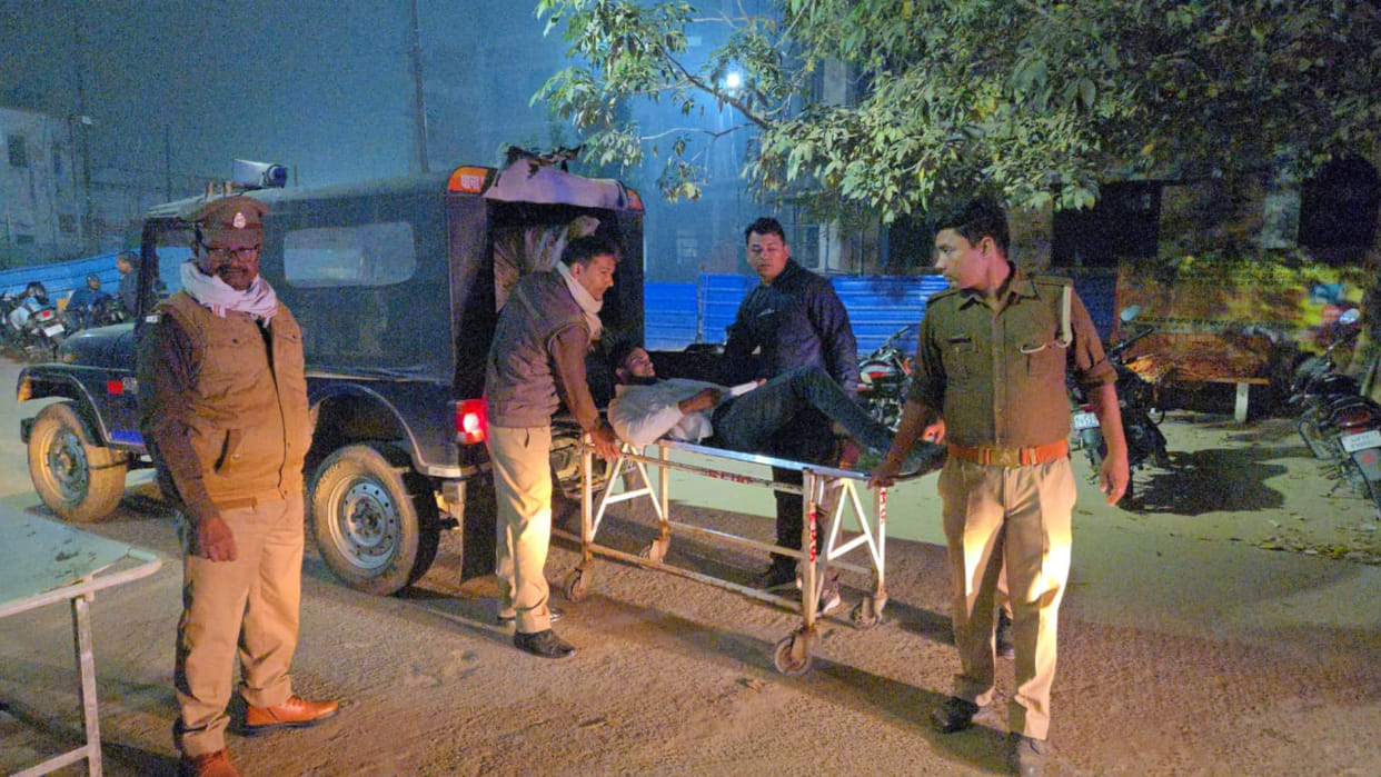 Raza Khan, main accused in the murder of Vishal Singh in Deoria, was arrested by police after an encounter.